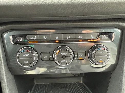 Used 2020 Volkswagen Tiguan SEL Premium R-Line image 35