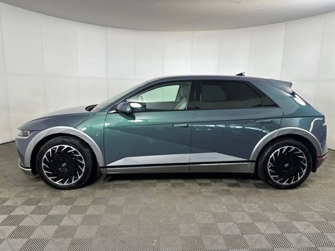 Used 2024 Hyundai Ioniq 5 Limited image 6