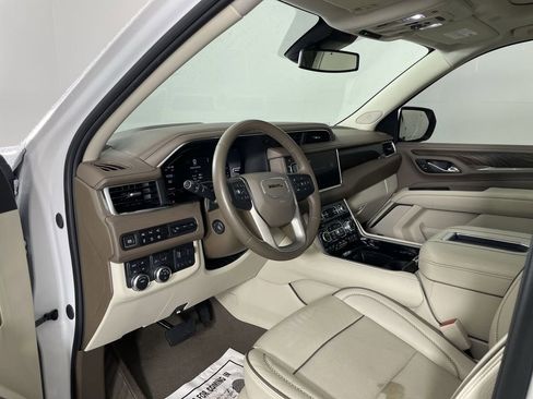 Used 2024 GMC Yukon Denali w/ Max Trailering Package image 10