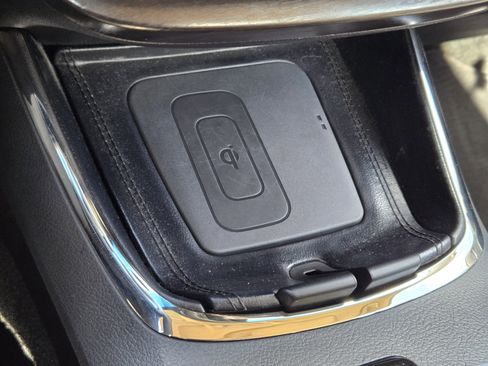 Used 2016 Toyota Avalon Limited w/ Toyota Safety Sense Package image 24