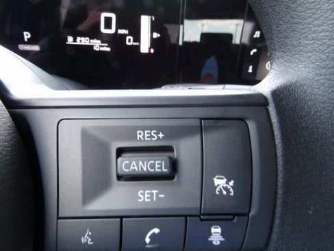 Used 2025 Nissan Kicks SV w/ SV Premium Package image 27