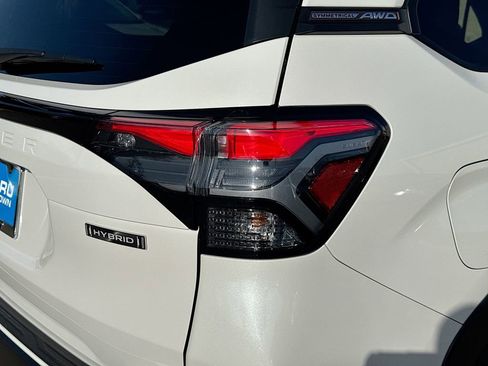 Used 2025 Subaru Forester Sport image 38