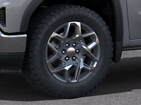 Used 2025 GMC Sierra 1500 SLE image 9