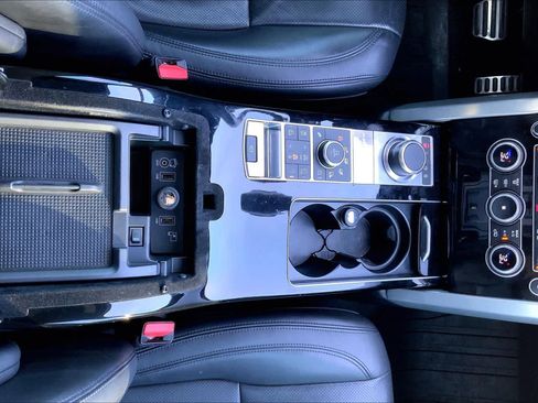 Used 2016 Land Rover Range Rover Long Wheelbase Supercharged image 31