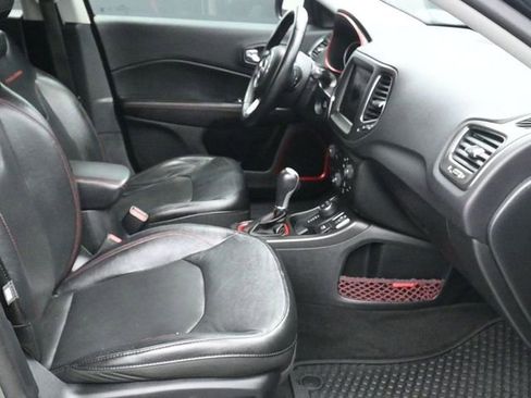 Used 2018 Jeep Compass Trailhawk w/ Leather Interior Group image 9