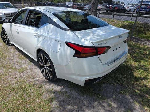 Used 2021 Nissan Altima 2.5 SR FWD image 4