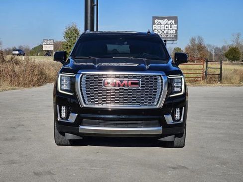 Used 2021 GMC Yukon Denali w/ Denali Ultimate Package image 2