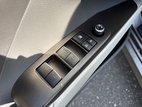Used 2023 Toyota Camry XLE image 24