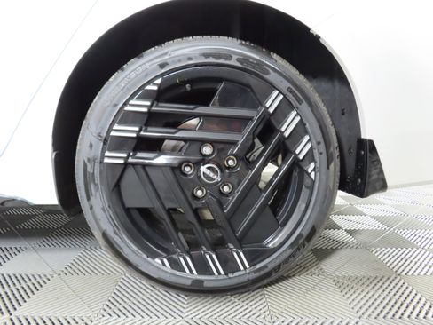 New 2026 Nissan Sentra SR w/ Floor Mat Package image 13