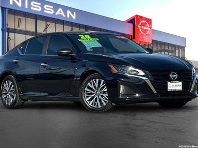 Certified 2025 Nissan Altima 2.5 SV