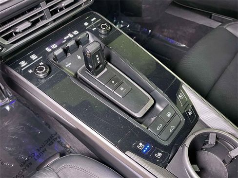 Used 2021 Porsche 911 Carrera image 31