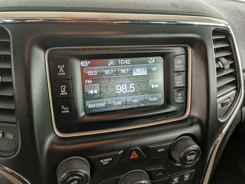 Used 2016 Jeep Grand Cherokee Laredo w/ Quick Order Package 23E image 26