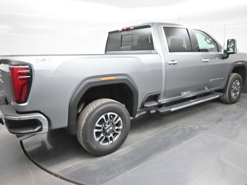 New 2026 GMC Sierra 2500 SLT w/ SLT Premium Package image 8