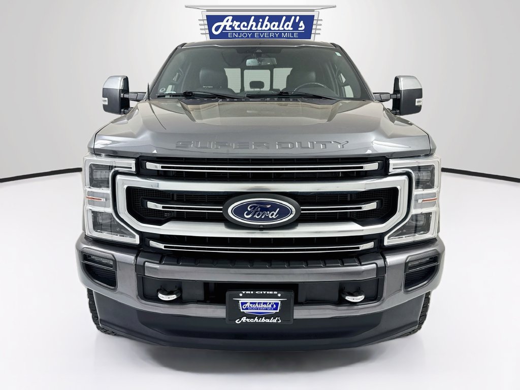 Used 2022 Ford F350 Platinum w/ FX4 Off-Road Package AWD/4WD image 2