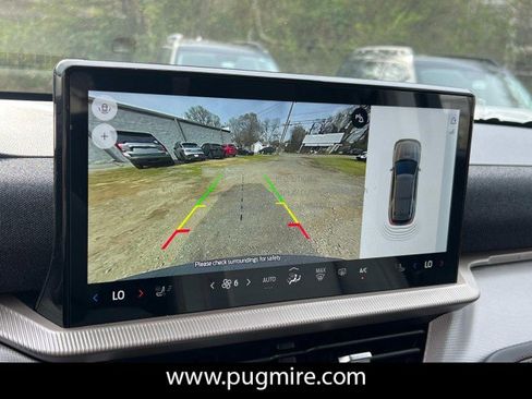 New 2025 Ford Explorer Active w/ Active Comfort Package image 23