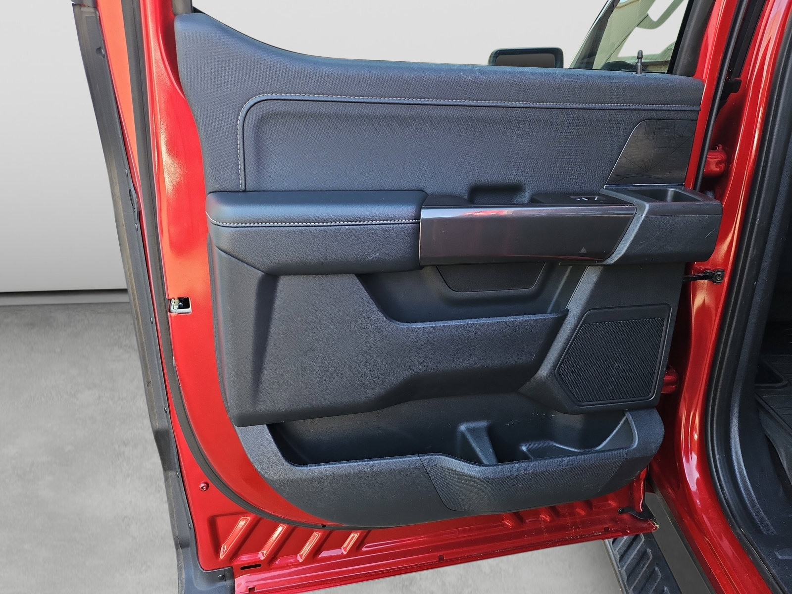 Used 2022 Ford F150 XLT w/ Equipment Group 302A High AWD/4WD image 34