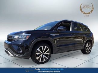 Used 2023 Volkswagen Taos SE w/ Panoramic Sunroof Package FWD video 1
