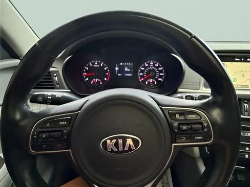 Used 2016 Kia Optima EX w/ Premium Package image 26
