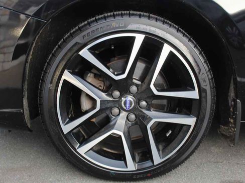 Used 2017 Volvo S60 T5 Dynamic w/ Vision Package image 29