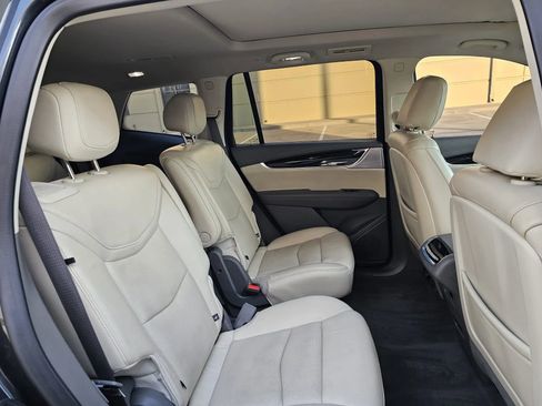 Used 2020 Cadillac XT6 Premium Luxury image 20