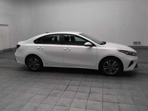 Used 2024 Kia Forte LXS FWD image 11