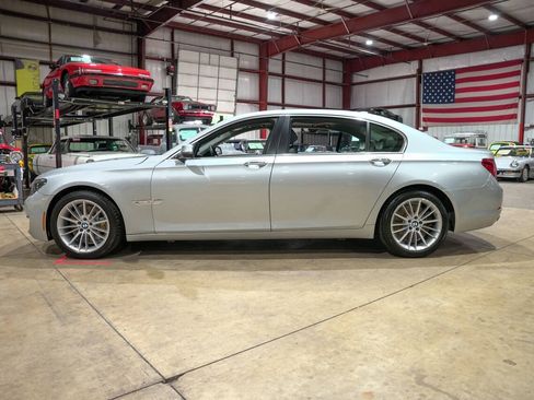 Used 2013 BMW 750Li xDrive AWD/4WD image 4