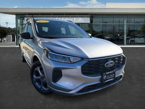 Used 2024 Ford Escape ST-Line image 2
