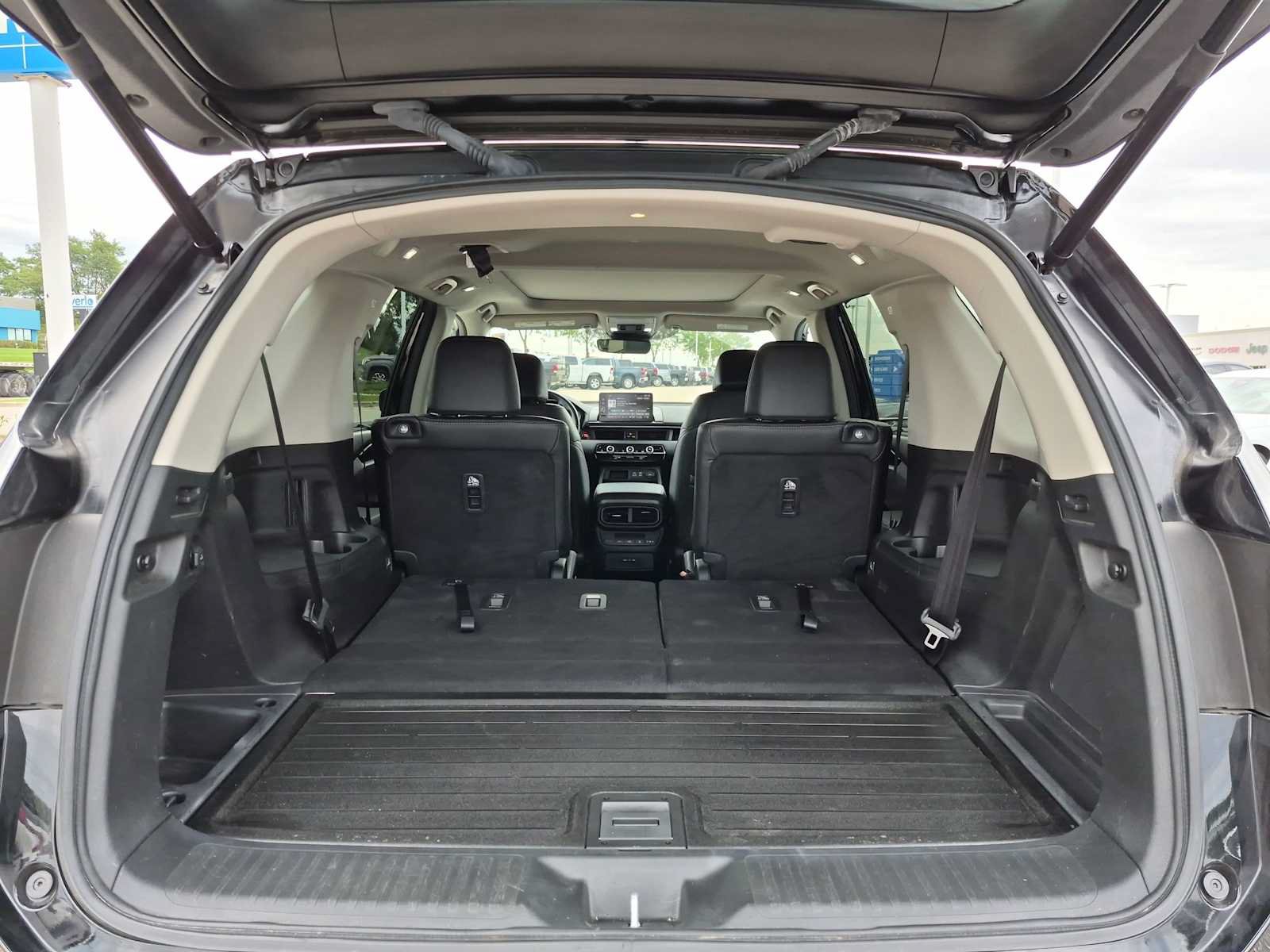 Certified 2025 Honda Pilot Touring image 33