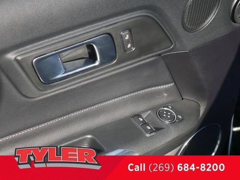 Used 2019 Ford Mustang GT Premium RWD image 18
