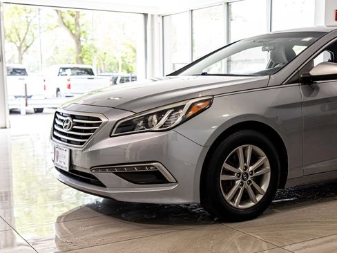 Used 2015 Hyundai Sonata SE FWD image 4
