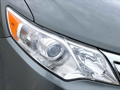 Used 2013 Toyota Camry XLE image 29