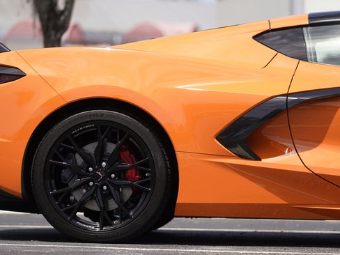 Used 2024 Chevrolet Corvette Stingray Premium Cpe w/ Z51 Performance Package RWD image 5