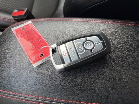 Certified 2024 Ford Escape ST-Line Elite image 30