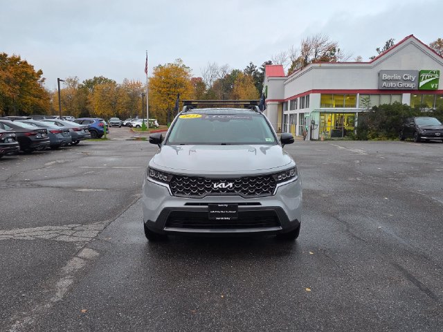 Certified 2023 Kia Sorento S w/ Panoramic Sunroof Package AWD/4WD image 3