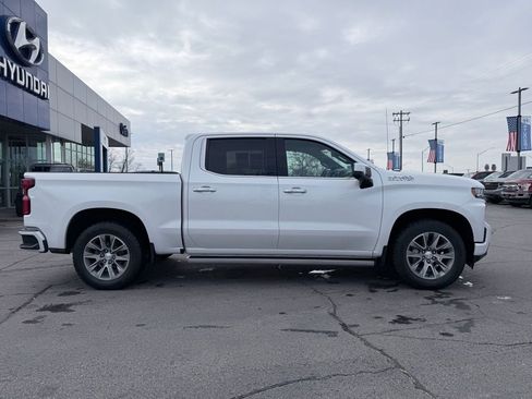 Used 2020 Chevrolet Silverado 1500 High Country w/ Technology Package image 9