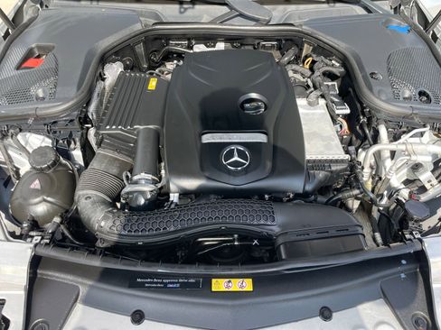 Used 2018 Mercedes-Benz E 300 image 22