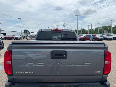 Used 2022 Chevrolet Colorado Z71 AWD/4WD image 6