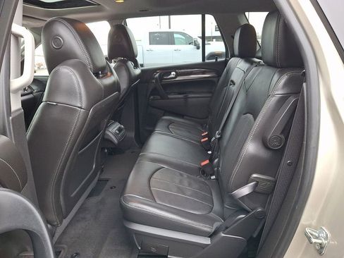Used 2016 Buick Enclave Premium image 10