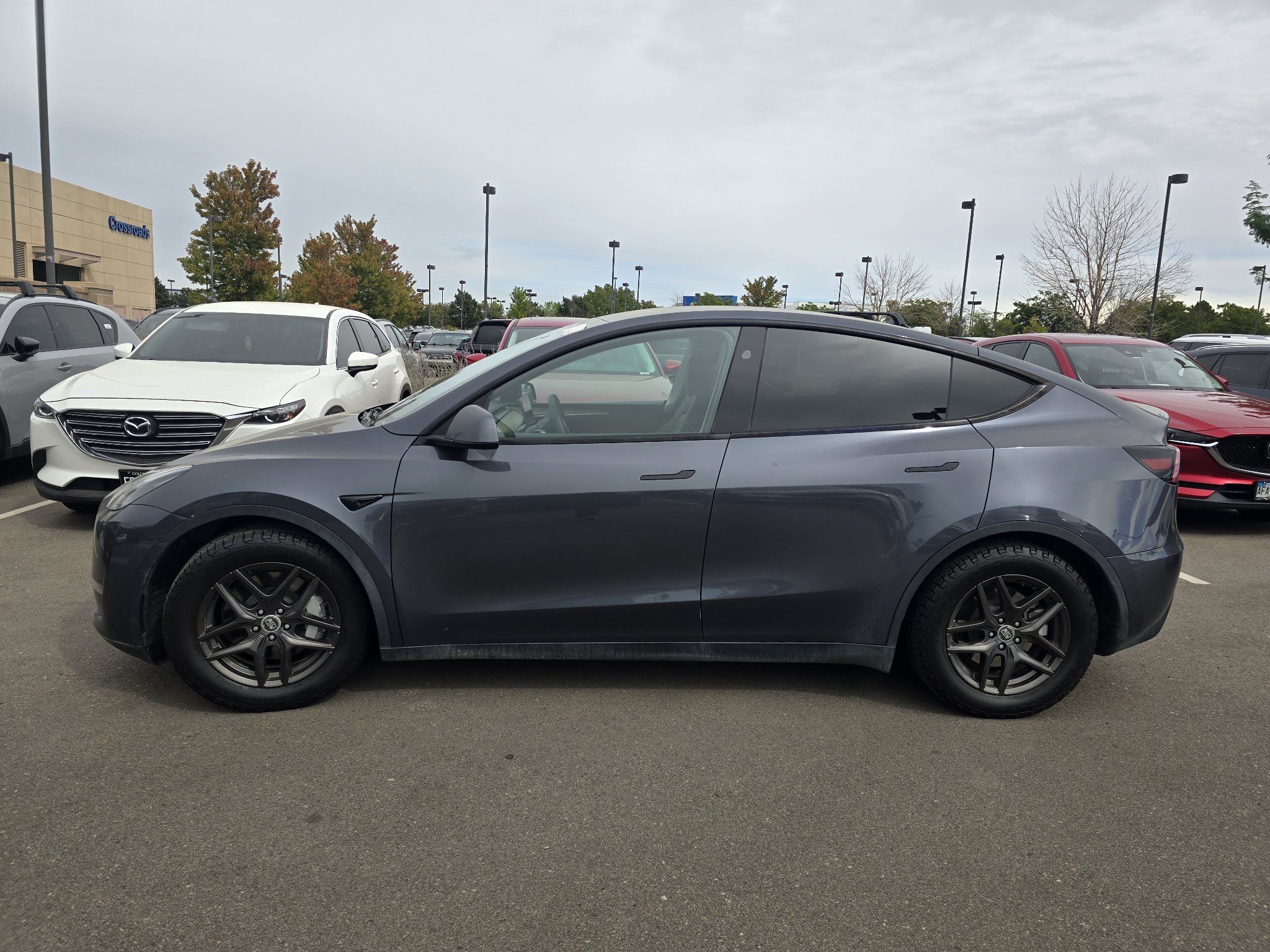 Used 2023 Tesla Model Y AWD image 12