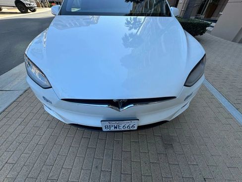 Used 2020 Tesla Model X Long Range AWD/4WD image 44