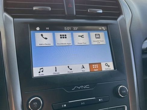 Used 2019 Ford Fusion SEL image 40