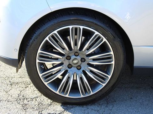 Used 2019 Land Rover Range Rover Supercharged AWD/4WD image 40