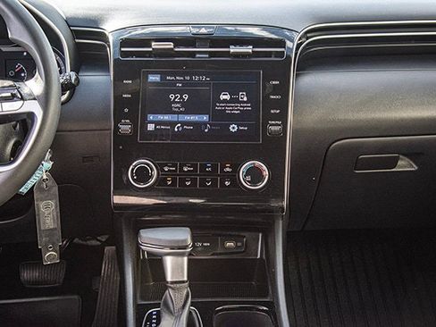 Used 2024 Hyundai Santa Cruz SE image 11