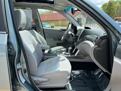 Used 2011 Subaru Forester 2.5X Premium w/ All-Weather Pkg AWD/4WD image 20