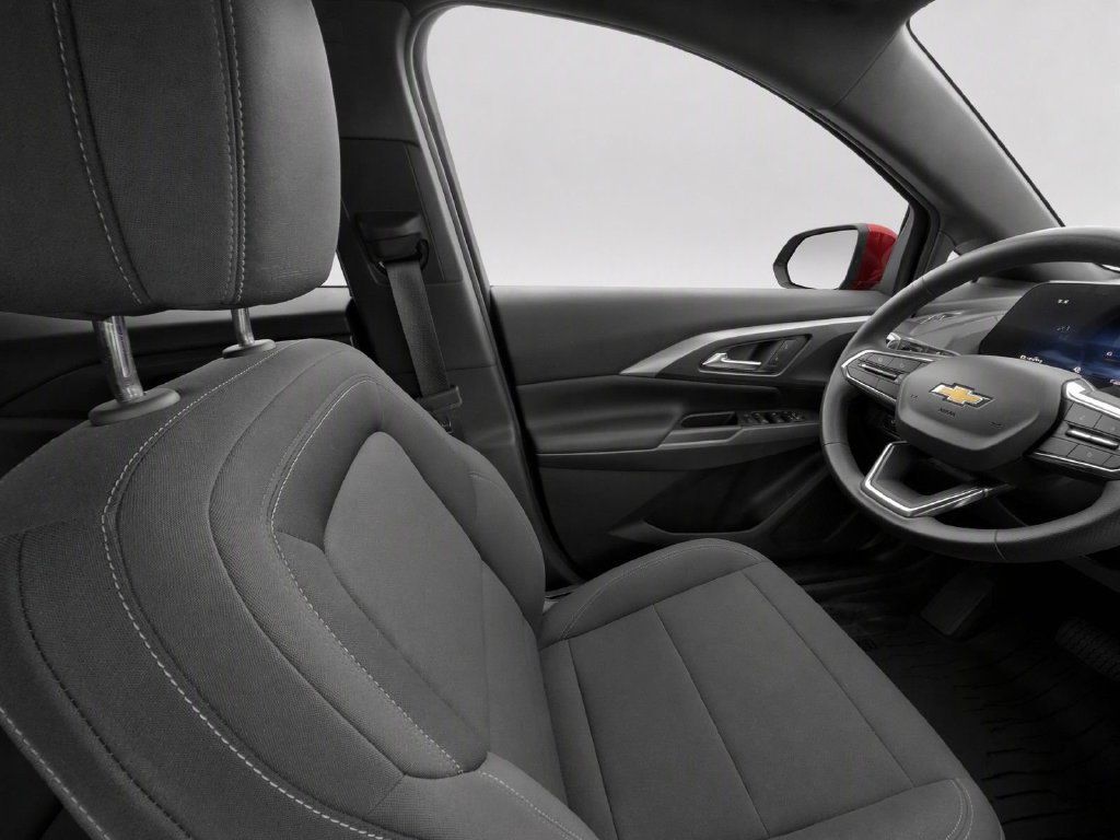 Used 2026 Chevrolet Equinox EV LT FWD image 28