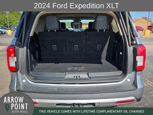 Used 2024 Ford Expedition XLT RWD image 17