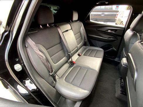 Used 2021 Chevrolet TrailBlazer RS w/ Convenience Package FWD image 19