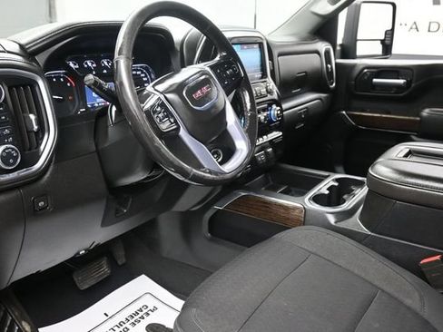 Used 2020 GMC Sierra 2500 SLE w/ X31 Off-Road Package AWD/4WD image 14