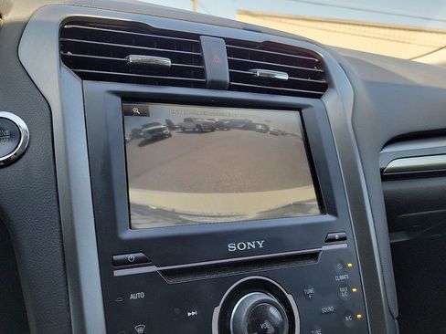 Used 2014 Ford Fusion Titanium image 22