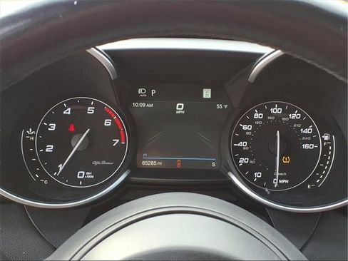 Used 2023 Alfa Romeo Giulia Veloce image 14